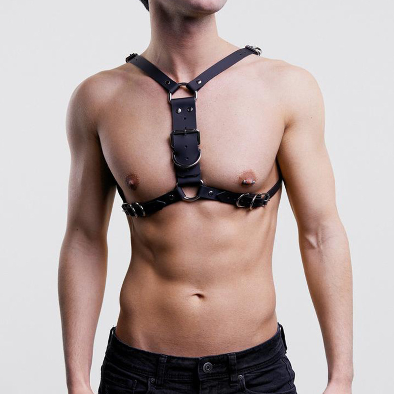 Imbracatura da uomo fatta a ma - Fashion Harness Men recensione e prezzo